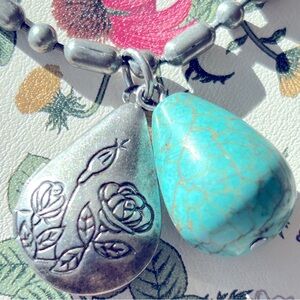 Vintage Rose-etched Locket w Turquoise Howlite teardrops matte silvertone 16”